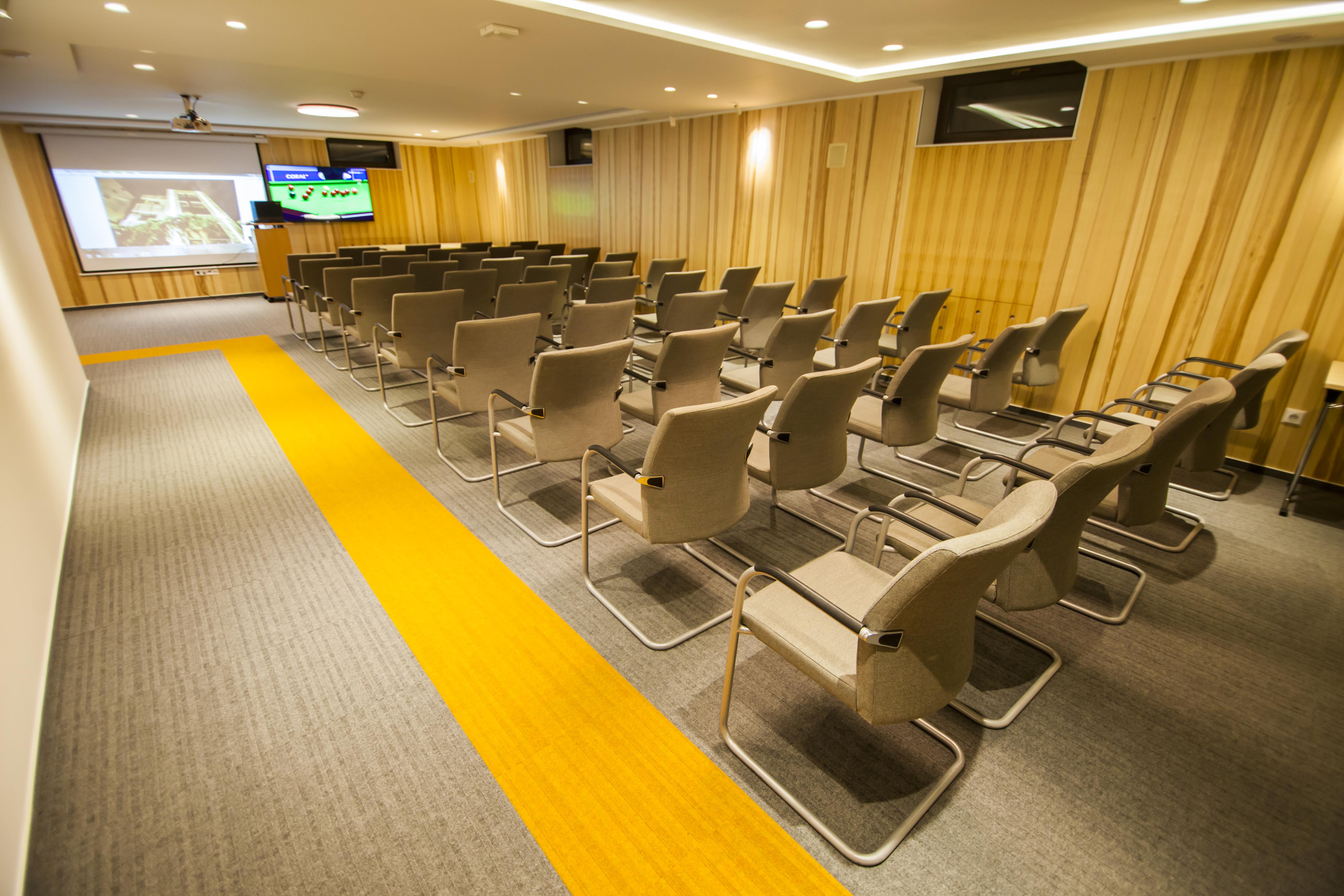 Cluj Business Class 外观 照片